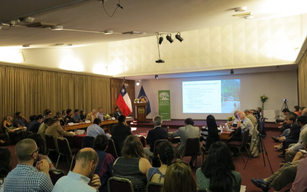 Centro Ceres realiza seminario de reflexión acerca del desarrollo sostenible de la Agricultura y los territorios rurales de la región, junto a consejeros regionales en la Intendencia de Valparaíso