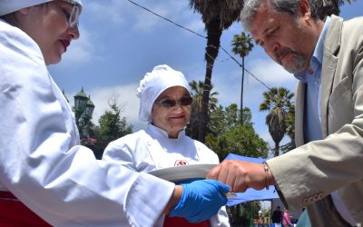 Estudiantes se toman Plaza de Quillota con recetas saludables para reducir desperdicio de alimentos